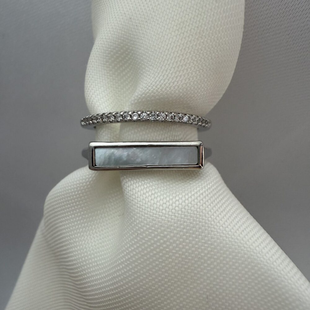 İnci ve Taş Detaylı Modern Çelik Yüzük