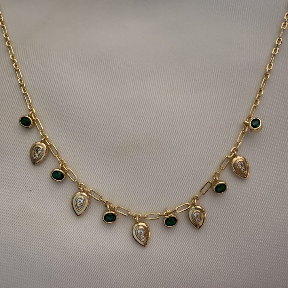 Çelik Altın Renkli Yeşil Taş ve Damla Figürlü Kolye