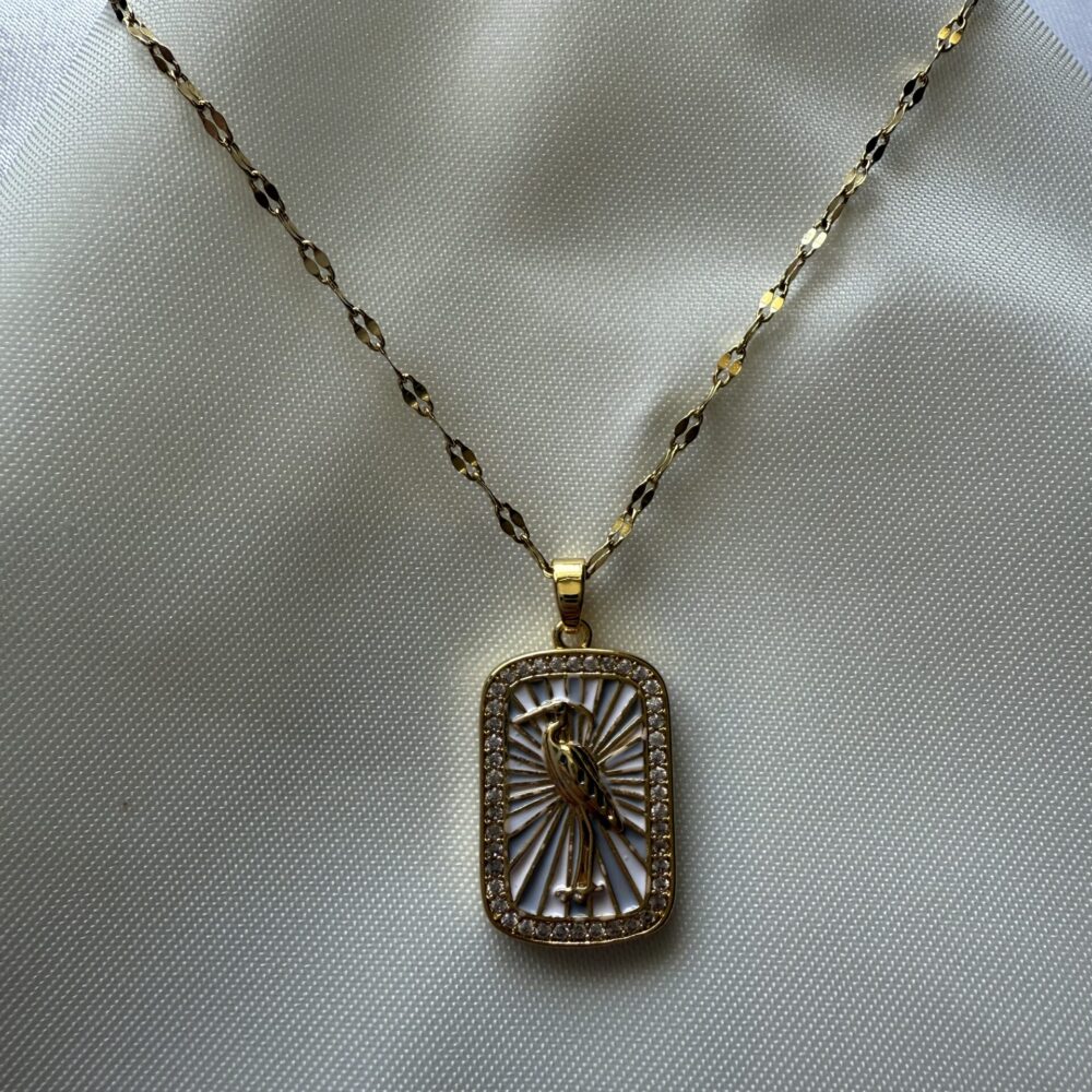 Çelik Altın Renkli Kuş Figürlü Taşlı Kolye