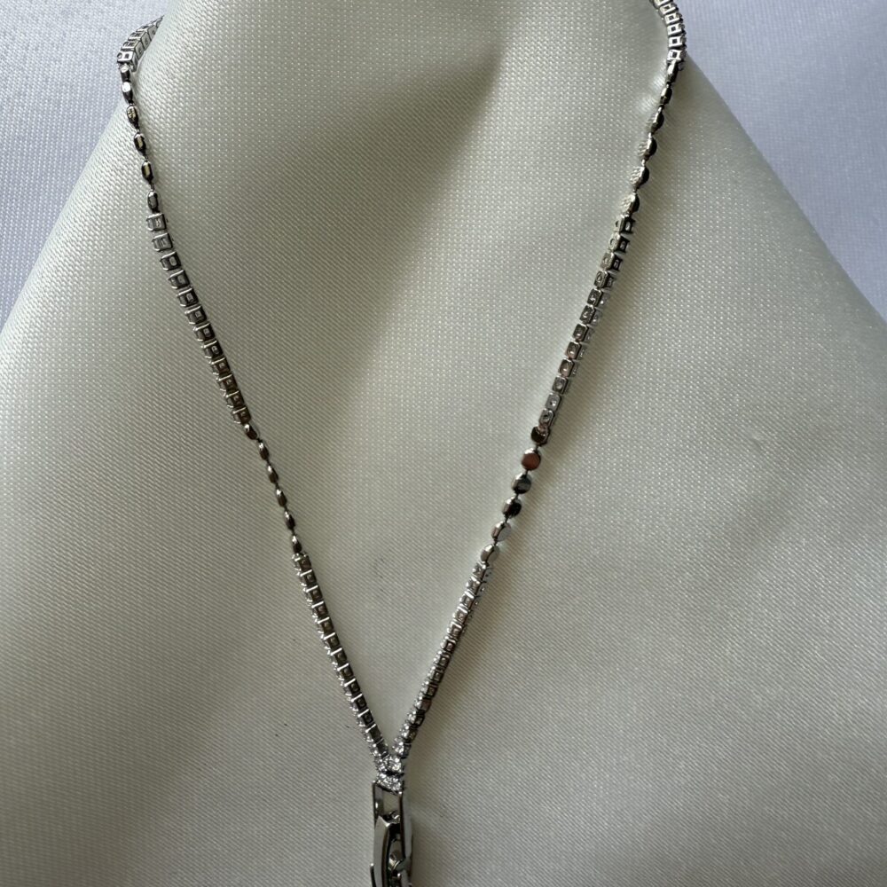 Gümüş Renk Taşlı Zarif Bileklik