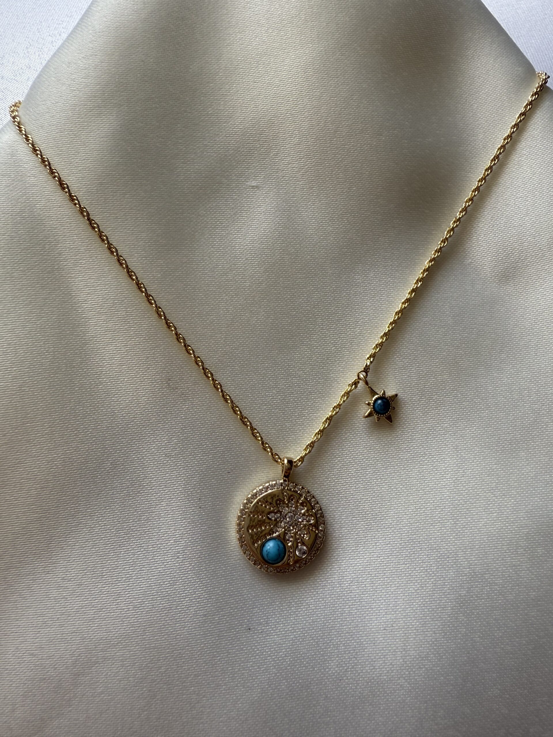 Altın Rengi Çelik Turkuaz Taşlı Yuvarlak Kolye