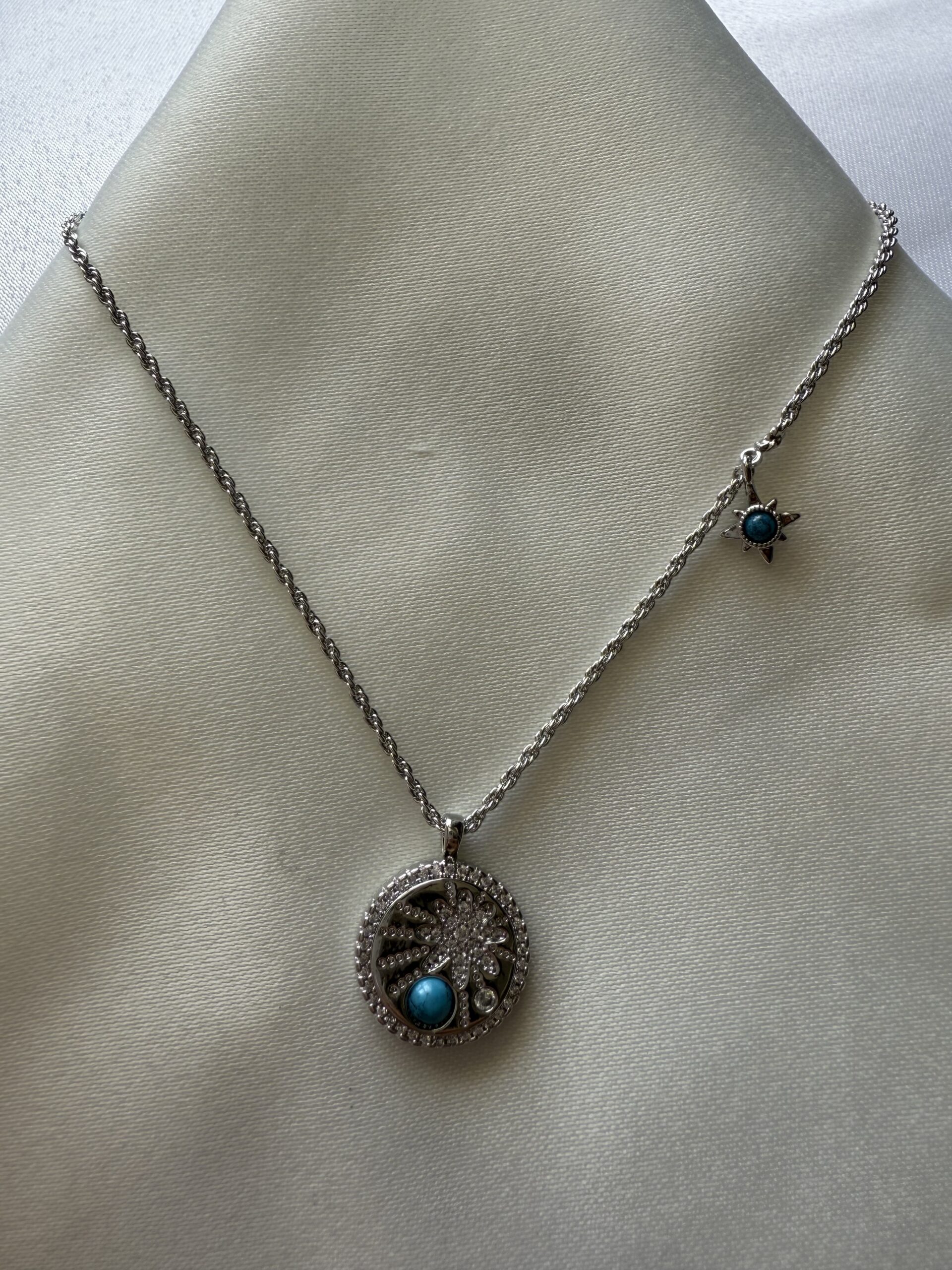 Gümüş Rengi Çelik Turkuaz Taşlı Yuvarlak Kolye